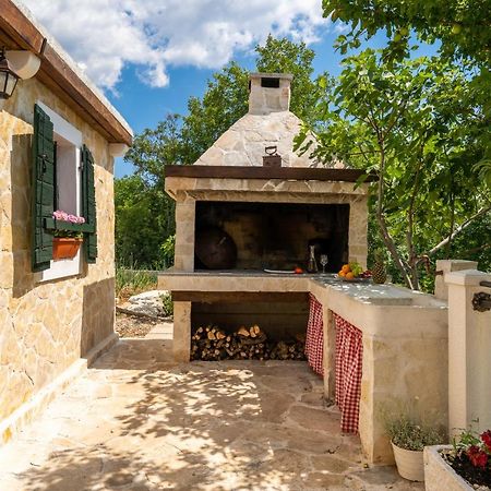 Villa Terra With Heated Pool Marina Exterior photo